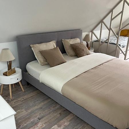 La Petite Maison De Kerguiniou Glomel Kültér fotó