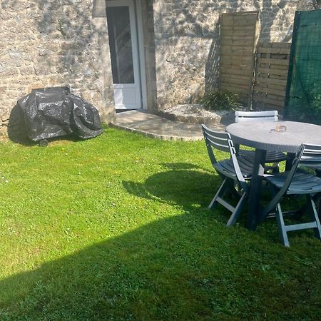 La Petite Maison De Kerguiniou Glomel Kültér fotó